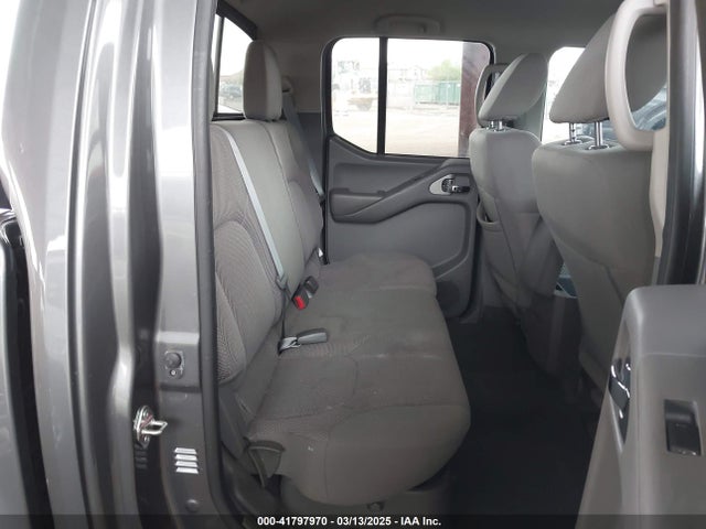 1N6AD0ER2KN759977 Nissan 2019