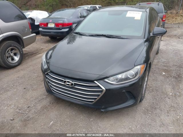 5NPD74LF9JH302461 Hyundai ELANTRA SE