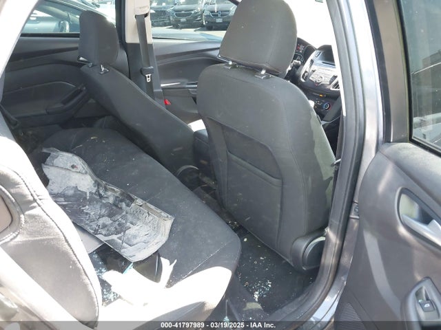Ford FOCUS SE 2017 1FADP3F25HL315545 Image 8