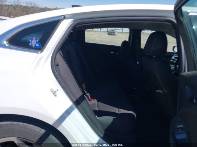 1G1ZG5ST4KF228471 Chevrolet MALIBU RS