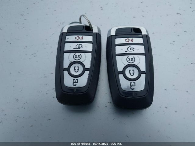 1FMCU9H69LUA74136 Ford ESCAPE SEL