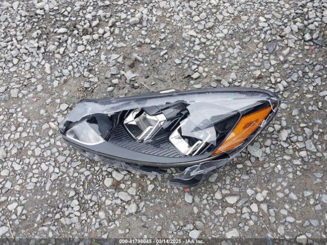1FMCU9H69LUA74136 Ford ESCAPE SEL