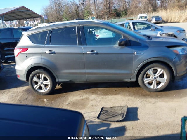 1FMCU9G93EUD56416 Ford ESCAPE SE