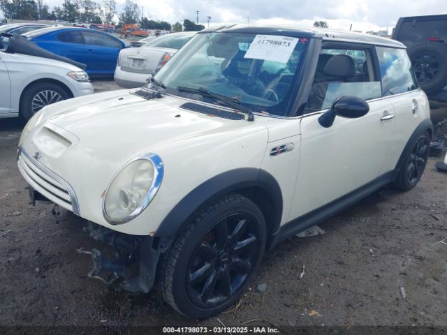 2004 MINI COOPER S WMWRE33474TD75980 Photo 1