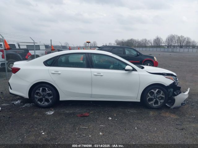 3KPF24AD2LE201231 KIA Forte Lxs