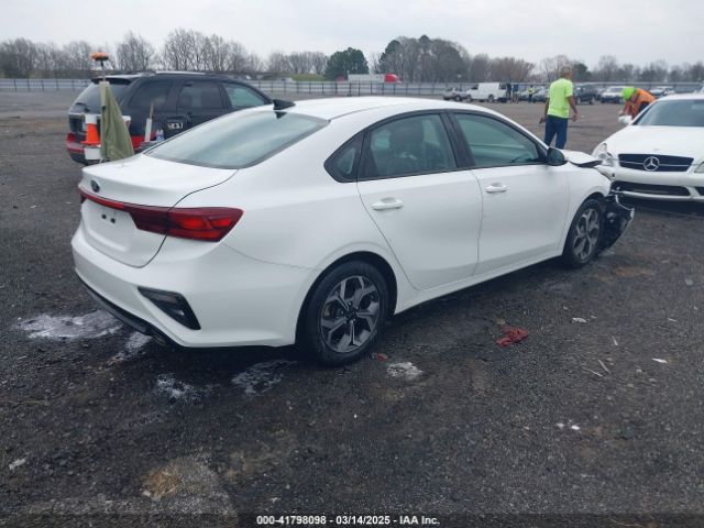 3KPF24AD2LE201231 KIA Forte Lxs