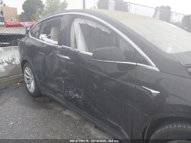 2018 TESLA MODEL X 5YJXCBE25JF117801 Photo 5