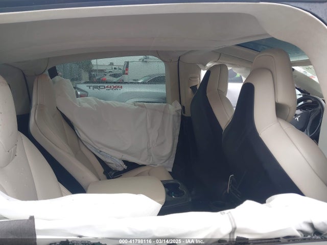 2018 TESLA MODEL X 5YJXCBE25JF117801 Photo 7