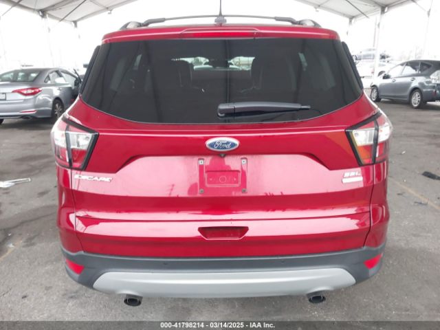 1FMCU0HD7JUA86051 Ford ESCAPE SEL