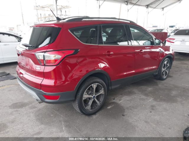 1FMCU0HD7JUA86051 Ford ESCAPE SEL