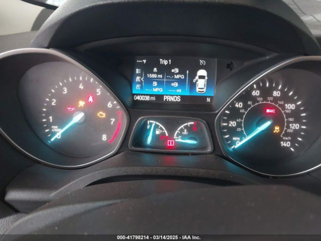 1FMCU0HD7JUA86051 Ford ESCAPE SEL