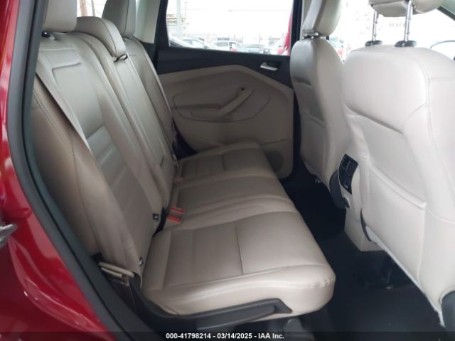 1FMCU0HD7JUA86051 Ford ESCAPE SEL