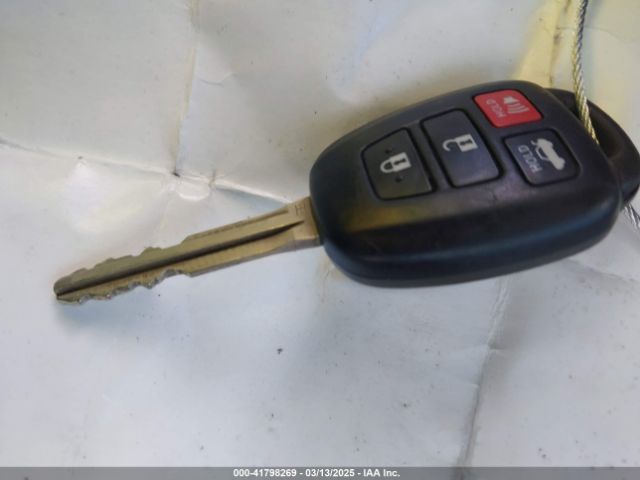 2T1BURHE6FC453751 Toyota Corolla S Plus