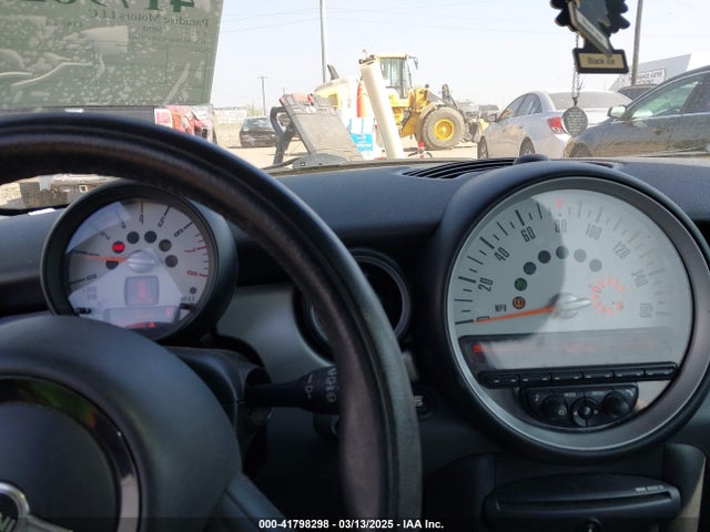 2012 MINI COOPER WMWSU3C59CT541411 Photo 6