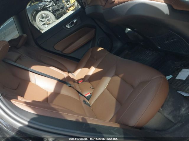 2023 VOLVO XC60 YV4L12RW1P1226384 Photo 7