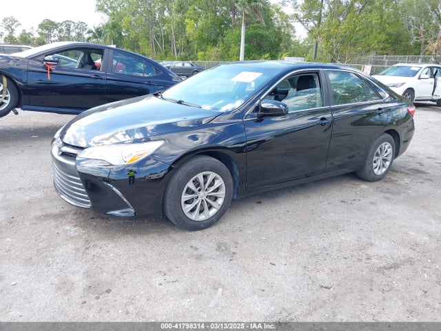 4T1BF1FK8HU412933 Toyota CAMRY LE