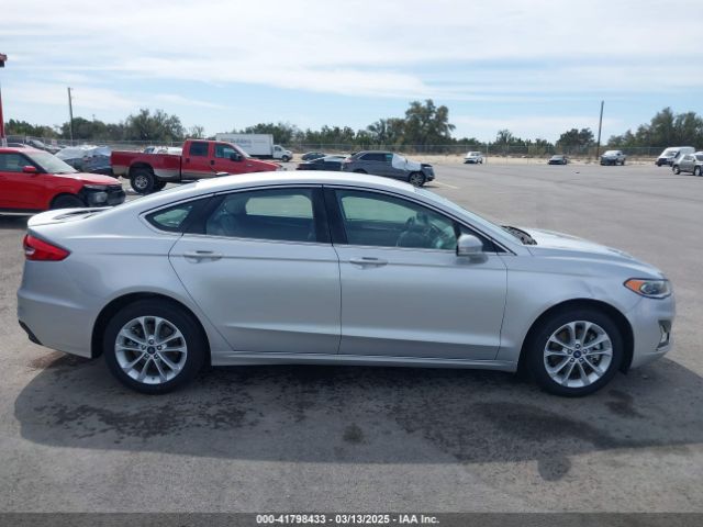 3FA6P0SU5KR228638 Ford Fusion Energi Titanium