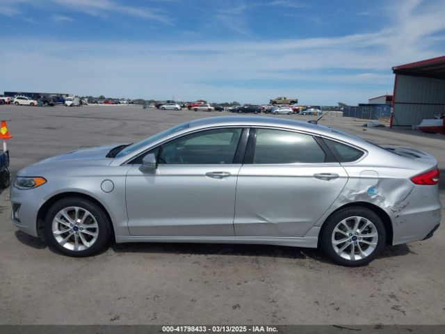 3FA6P0SU5KR228638 Ford Fusion Energi Titanium