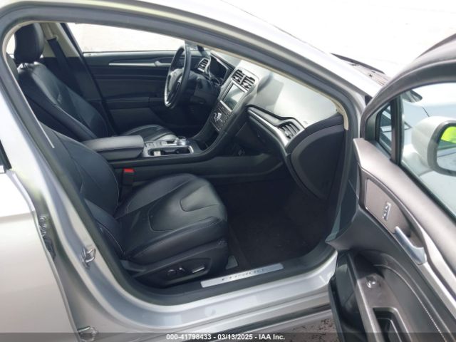 3FA6P0SU5KR228638 Ford Fusion Energi Titanium