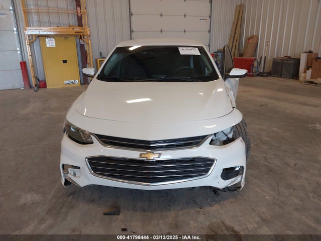 1G1ZE5ST1HF104821 Chevrolet MALIBU 1LT