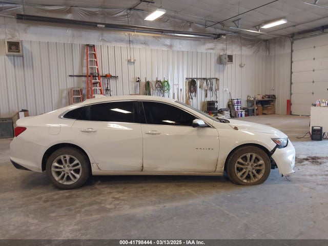 1G1ZE5ST1HF104821 Chevrolet MALIBU 1LT