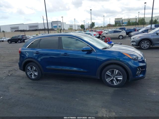 KNDCB3LC1N5499089 KIA Niro Lxs