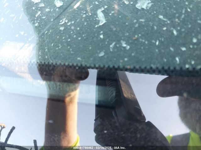5TFUY5F17MX989323 Toyota Tundra Sr5