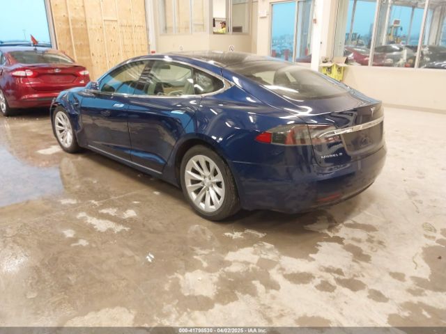 2018 TESLA MODEL S 5YJSA1E24JF276044 Photo 2