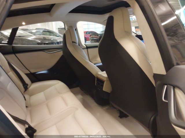 2018 TESLA MODEL S 5YJSA1E24JF276044 Photo 7