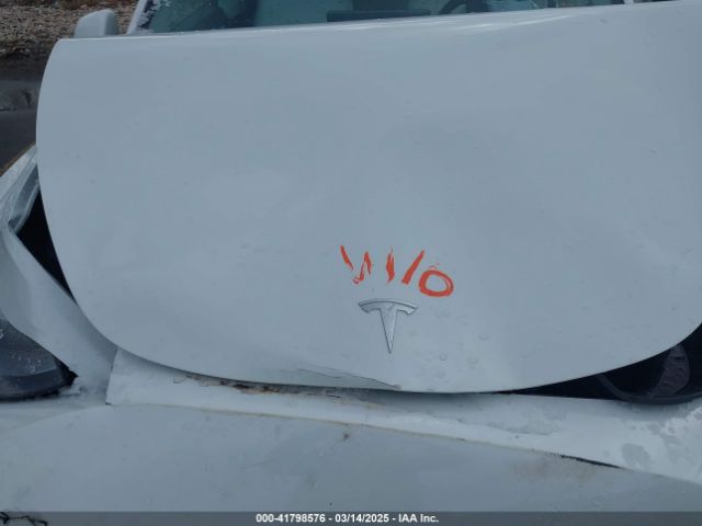 7SAYGDEF3NF488598 Tesla Model Y