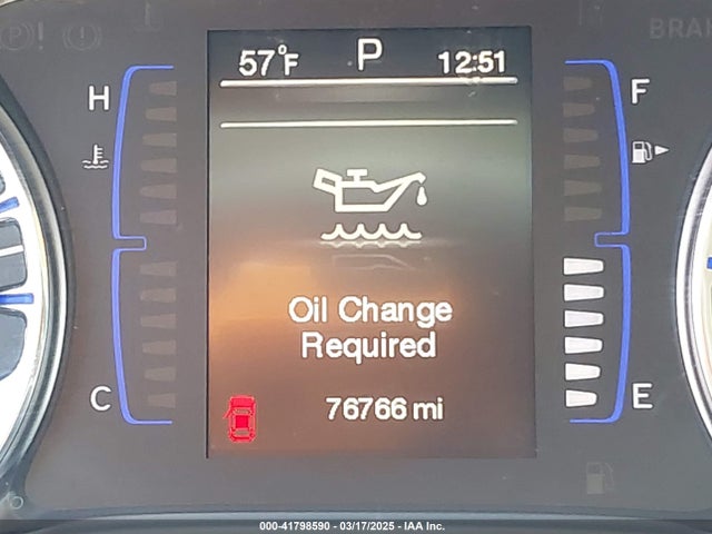Chrysler 200 Limited 2015 1C3CCCABXFN662545 Image 15