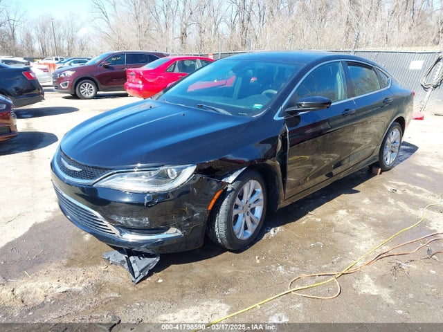 Chrysler 200 Limited 2015 1C3CCCABXFN662545 Image 2