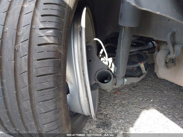 3N1AB7AP7HY251816 Nissan SENTRA SV