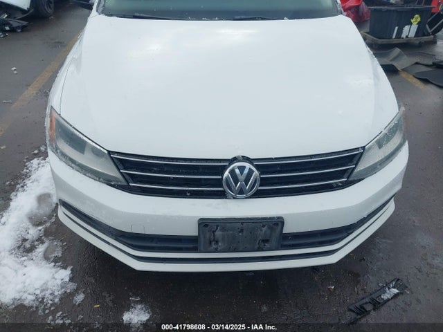 3VWB67AJ4GM375580 Volkswagen Jetta