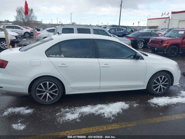 3VWB67AJ4GM375580 Volkswagen Jetta