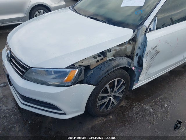 3VWB67AJ4GM375580 Volkswagen Jetta