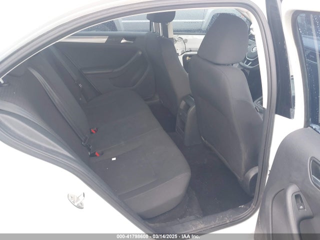 3VWB67AJ4GM375580 Volkswagen Jetta