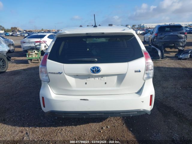 JTDZN3EU4HJ056177 Toyota Prius V Three