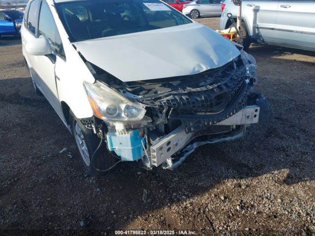 JTDZN3EU4HJ056177 Toyota Prius V Three