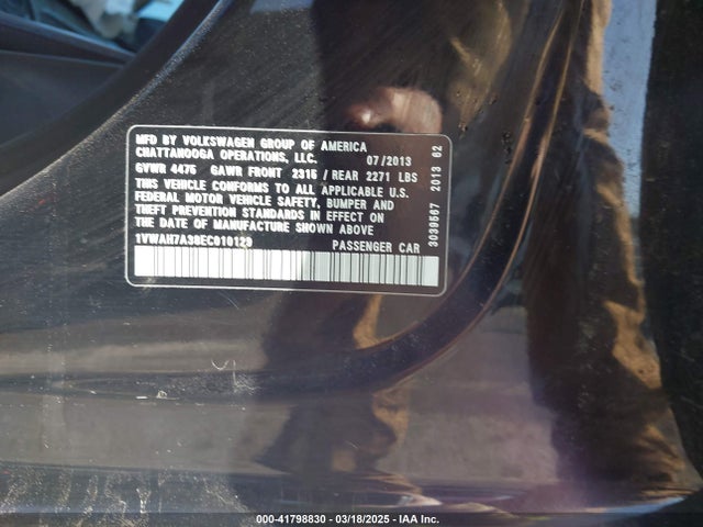 1VWAH7A38EC010129 Volkswagen Passat 2.5l Wolfsburg Edition