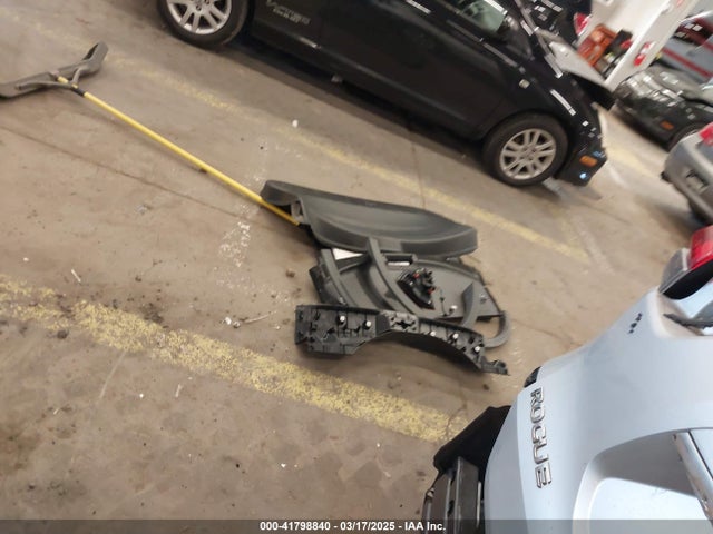 JN8AT2MV7HW282129 Nissan ROGUE SV