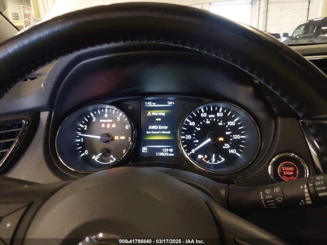 JN8AT2MV7HW282129 Nissan ROGUE SV