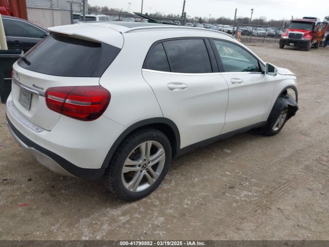 2019 MERCEDES-BENZ GLA 250 WDCTG4GB5KU019088 Photo 3