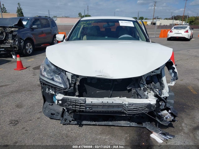 1HGCR2F38HA140773 Honda ACCORD LX