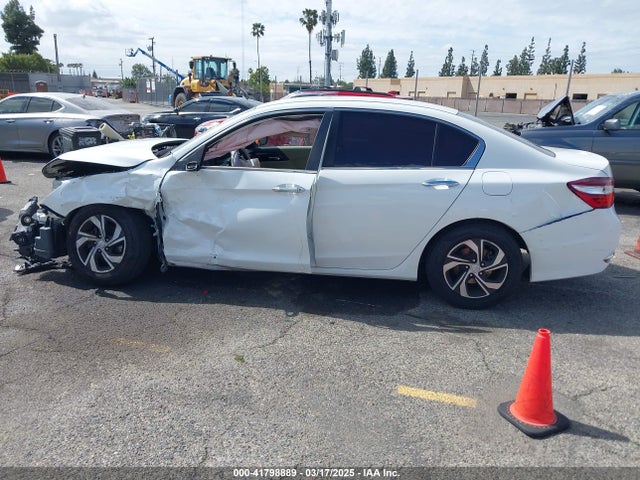 1HGCR2F38HA140773 Honda ACCORD LX