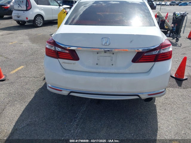 1HGCR2F38HA140773 Honda ACCORD LX