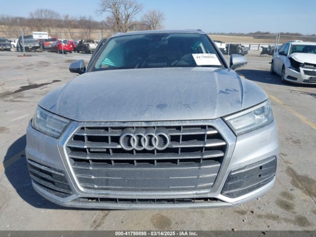 WA1ANAFY4J2118996 Audi Q5 2.0t Premium/2.0t Tech Premium