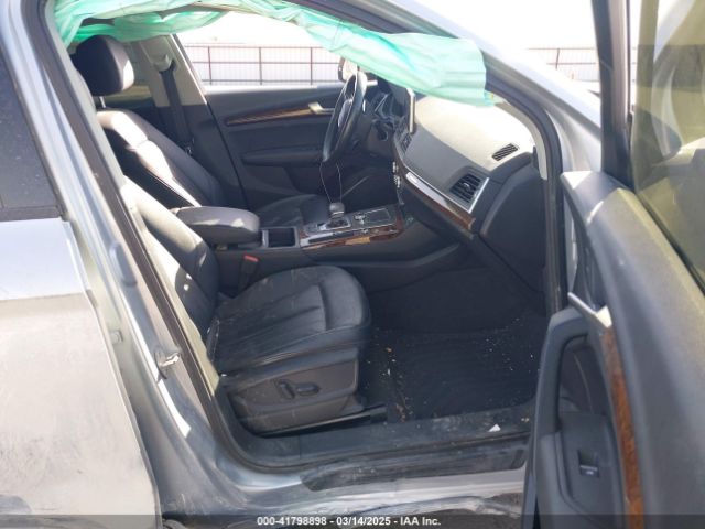 WA1ANAFY4J2118996 Audi Q5 2.0t Premium/2.0t Tech Premium
