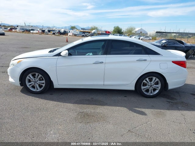 Продажа на аукционе авто 2013 Hyundai Sonata Limited, vin: 5NPEC4AC5DH639688, номер лота: 41798908