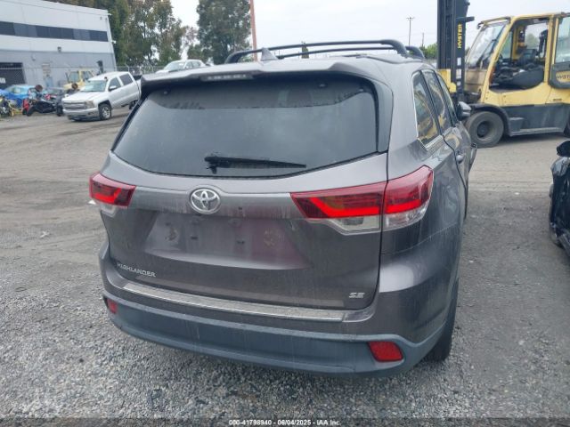5TDKZRFH8KS574152 Toyota Highlander Se